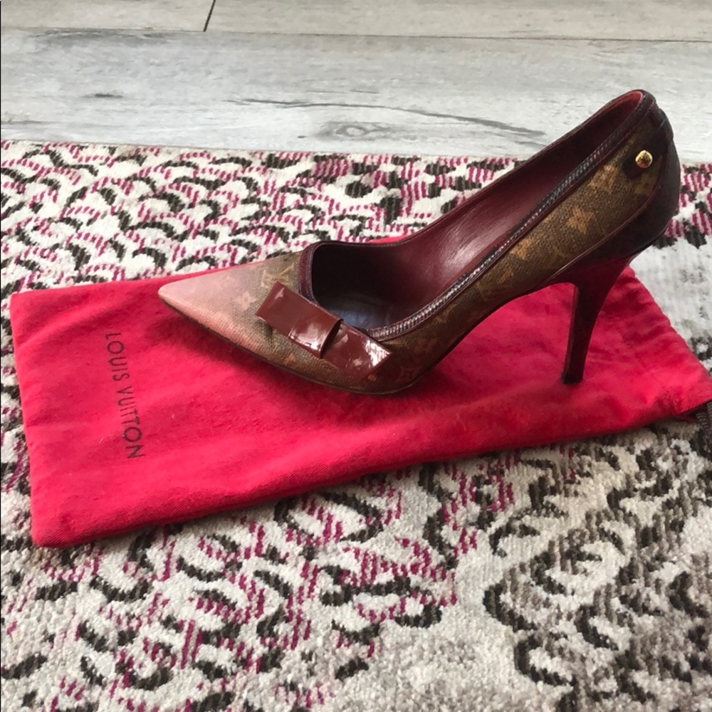 Louis Vuitton| Richard Prince 2007 Pink pump.